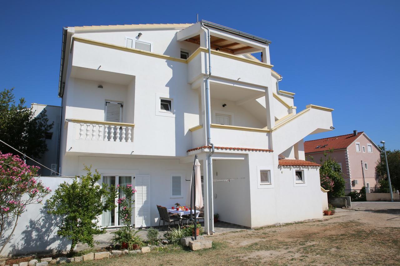 Apartment Lambasa โวดีเซ ภายนอก รูปภาพ