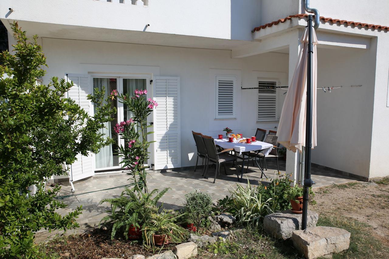 Apartment Lambasa โวดีเซ ภายนอก รูปภาพ