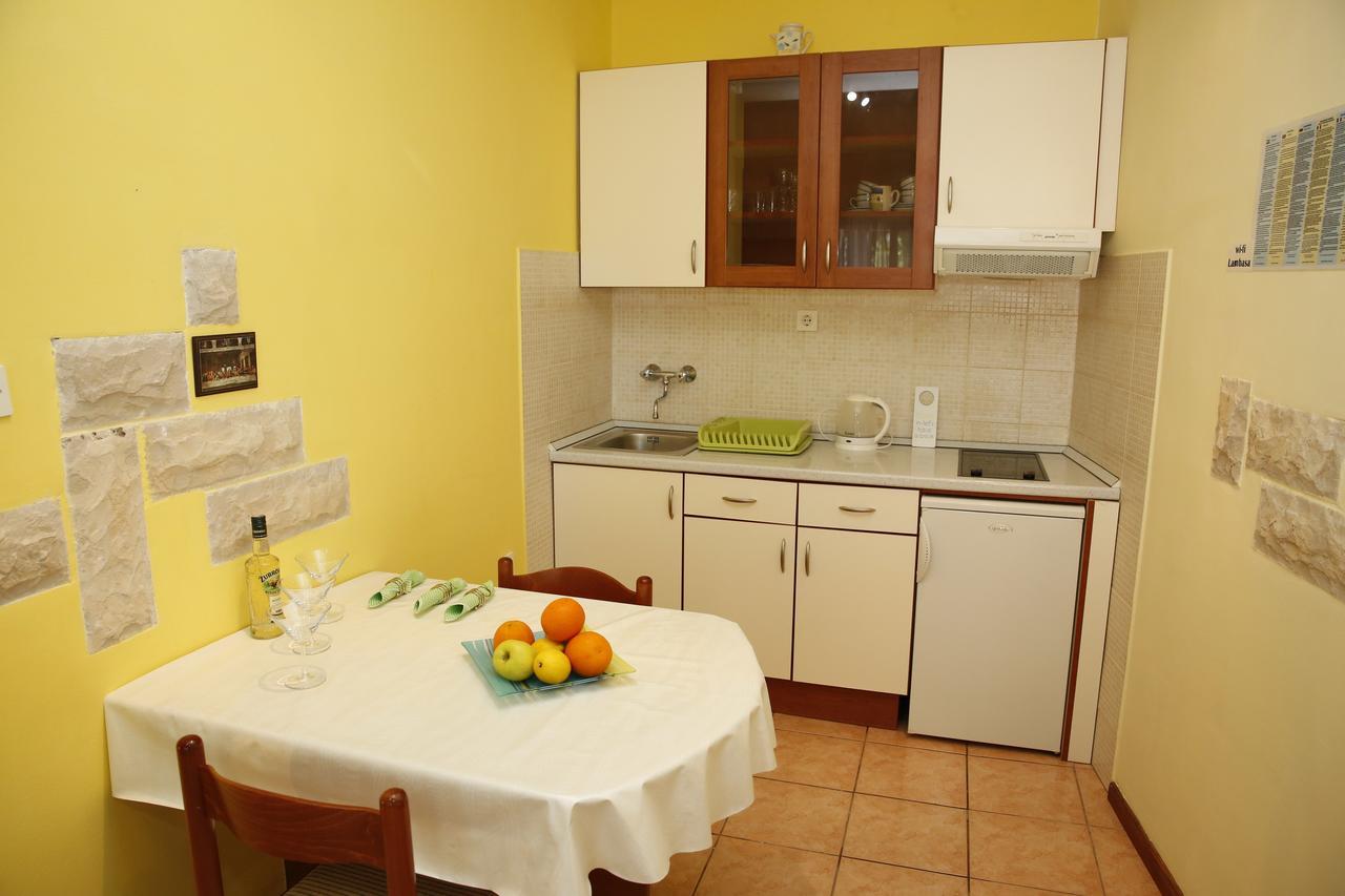 Apartment Lambasa โวดีเซ ภายนอก รูปภาพ